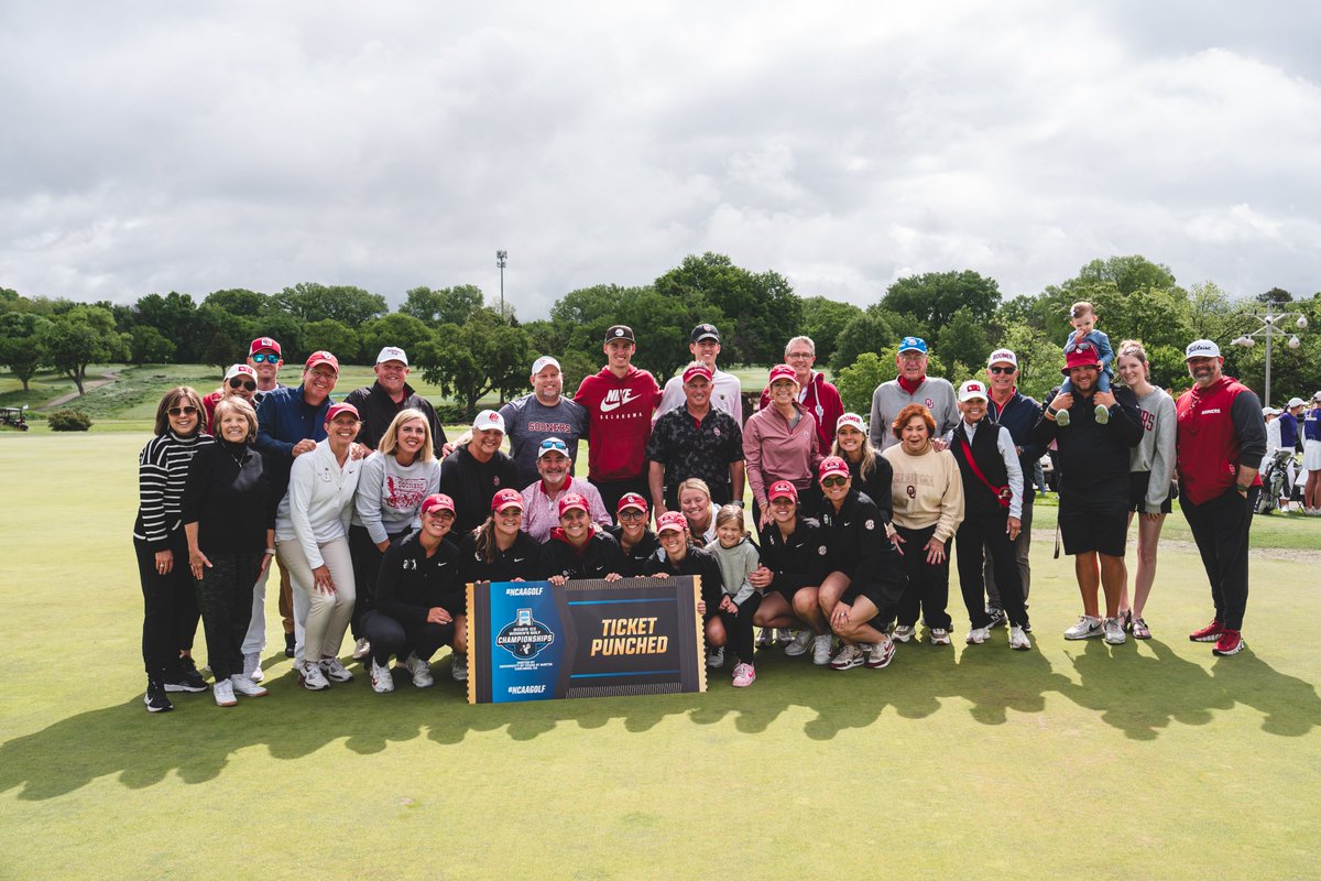 it takes a village!

Thank you to our OU Golf family for everything they do for us and their support, rain or shine!