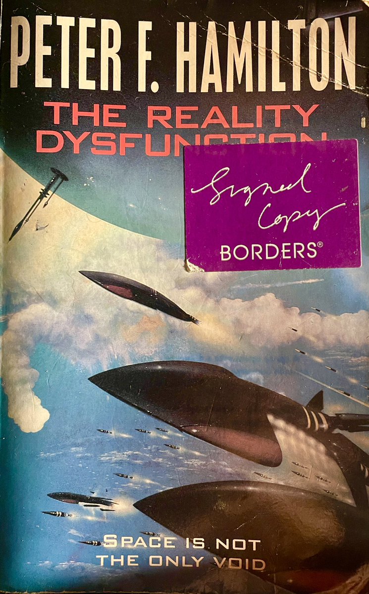 Mummsyandzomb's tweet image. #nowreading
THE REALITY DYSFUNCTION by Peter F Hamilton.
I read part one when it came out in the late 90s but never finished part 2 or even read part 3 of the NIGHTS DAWN TRILOGY.
Another of those epic sci-fi tomes I always wanted to finish but never got around to until now👍