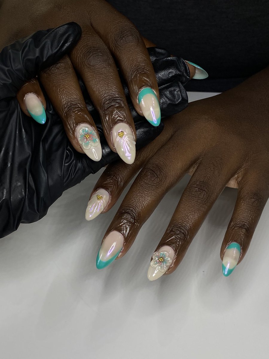 neebiaa's tweet image. nail? slayer. 

instagram.com/neenailsvault?…
