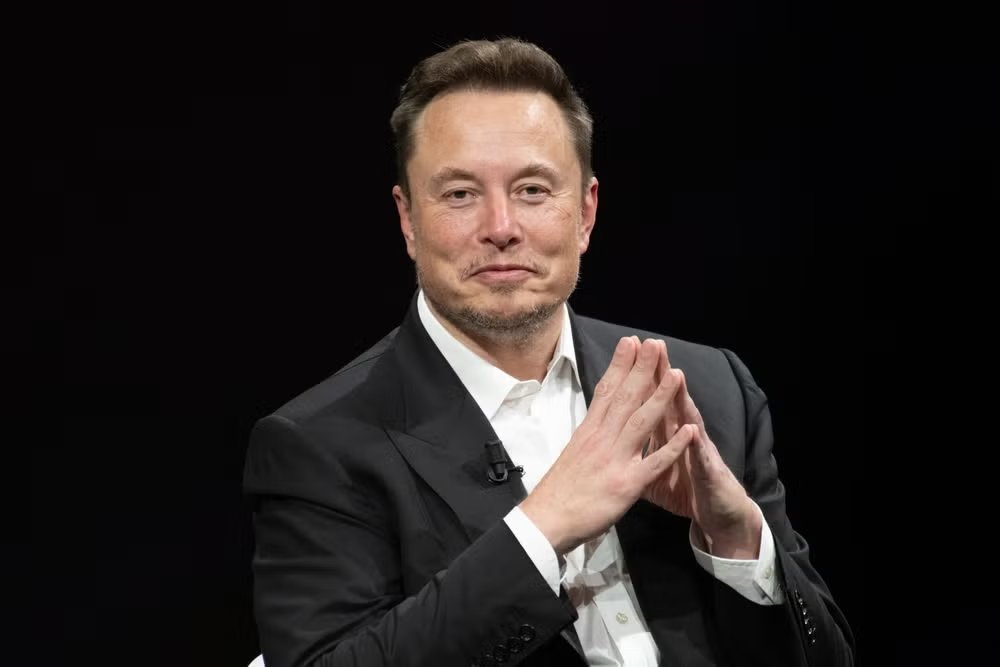 BREAKING 🚨 THE IRS HAS LOST UP TO 33% OF ITS TAX AUDITORS DUES TO DOGE CUTS What is Elon's plan? logo