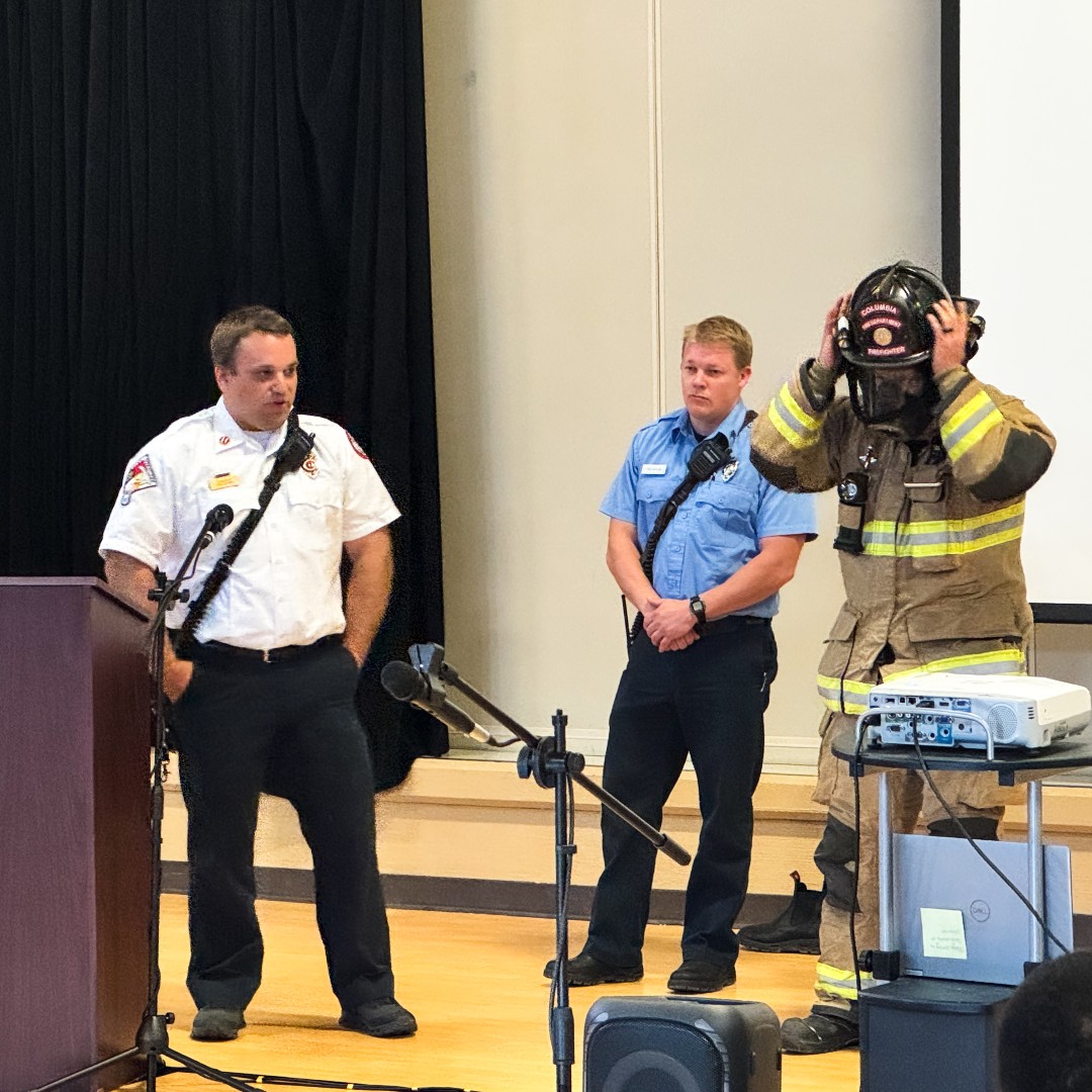 Quint 4’s crew had a blast at Eliot Battle Elementary’s Career Day! 🚒 Big thanks to the student council for hosting us. We loved teaching fire safety and inspiring future first responders! Want a firefighter visit? Learn more: CoMo.gov/fire