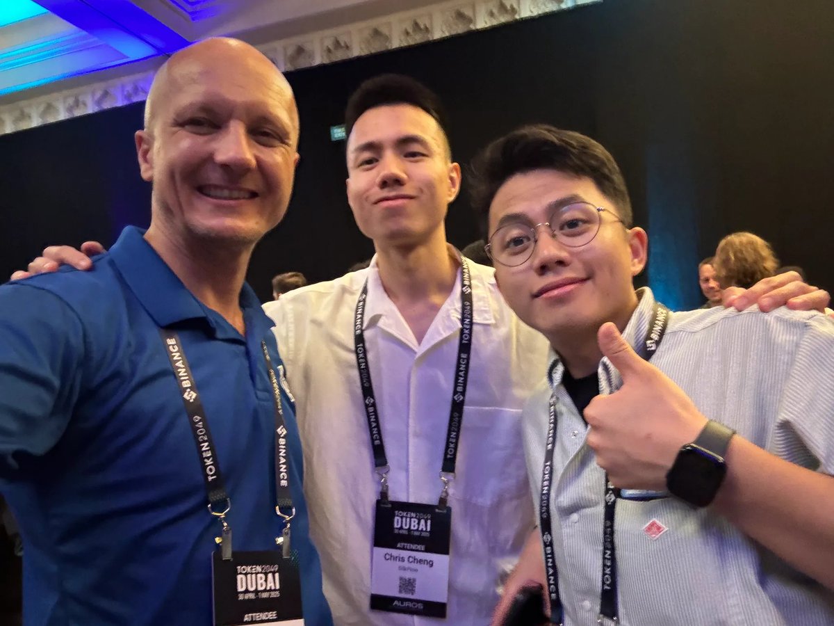 empe_io's tweet image. Token2049 Dubai made history with over 15,000 participants!

As one of the pioneers of AI and Trust from Dubai, we couldn’t miss it.

New partnerships and business relationships were forged - results coming soon!