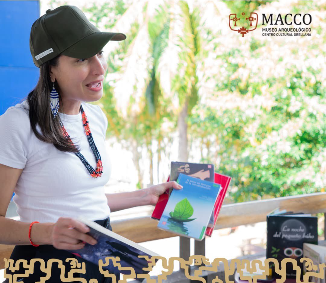museo_MACCO's tweet photo. La ministra de @Cultura_Ec recorrió las instalaciones del #MACCO y entregó libros 📚 a la biblioteca en el marco de la política Nacional de Fomento a la Lectura, la Oralidad y el Acceso al Libro. https://t.co/eAtBcsGRAk