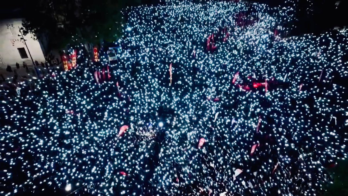 Adalet inşa etmek heves değildir. 
Onun her tuğlasında hiç kimsenin bilmediği çok güçlü bir ruh vardır 🐺
