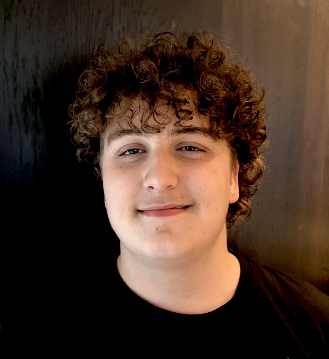 Onze Lucas mag vandaag 16 kaarsjes uitblazen !!! Gefeliciteerd lieve Lucas. We gaan er een geweldig leuke dag van maken. Hiep hiep hiep hoera !!! 🥳