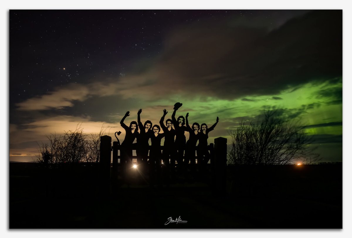 Scottish Women's Land Army Memorial under the Aurora.

With the 80th Anniversary of VE Day in Europe it's worth reflecting on the sacrifices of the many.

Clochan,  Moray Scotland.

#VEDay2025 #WWIIAnniversary
#aurora #northernlights #scotland