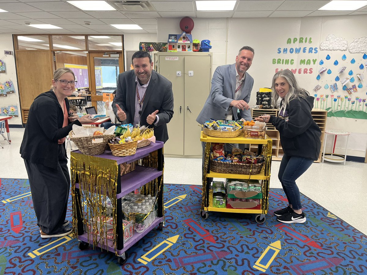 It’s Teacher Appreciation Week at Lincoln Avenue! Today, we rolled out the red carpet with a VIP snack cart delivered right to our amazing teachers and staff because they deserve the star treatment every day! 

#ThankATeacher 
#LincolnLEARNS
#LionPRIDE 
🟣🟡⚡️