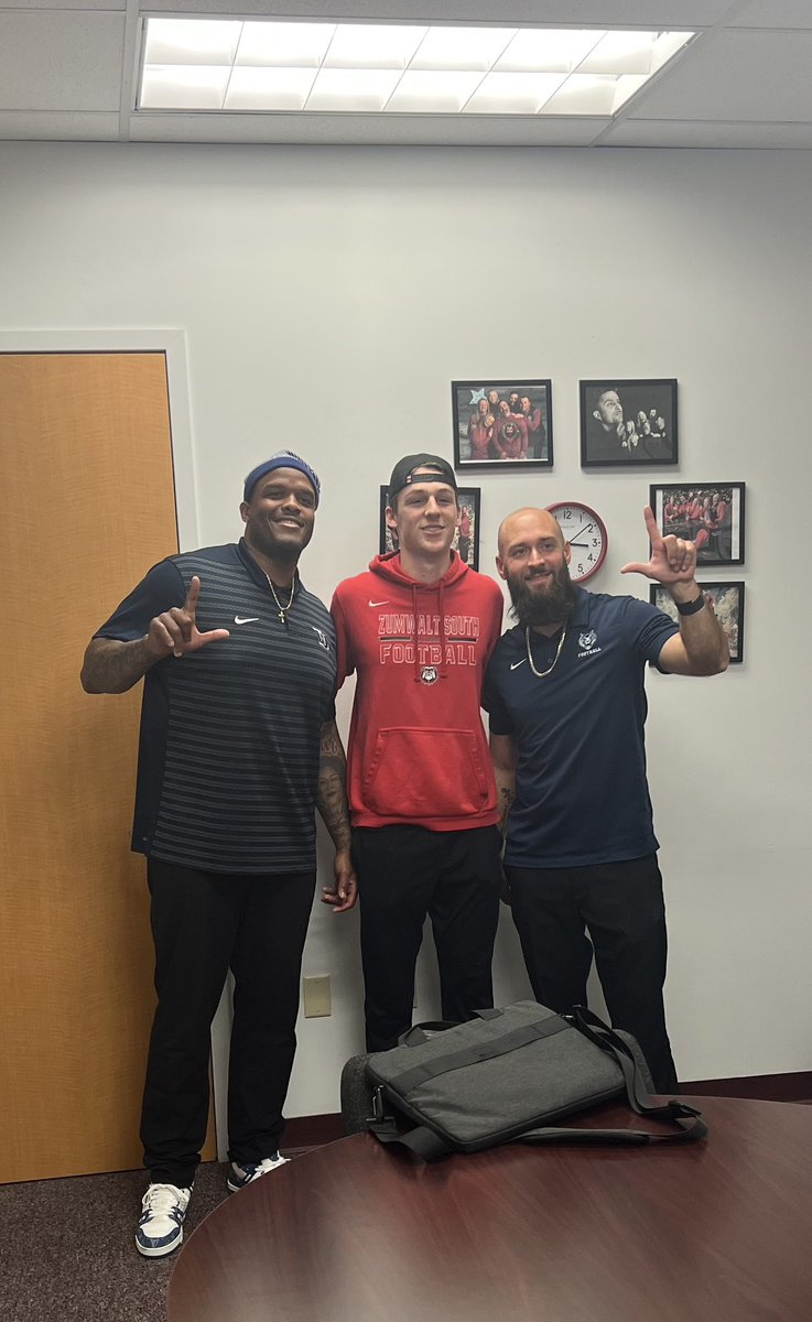 cooper owens (@cooperowens171) on Twitter photo After a great conversation with <a href="/CoachKVaught/">Kory Vaught Sr.</a> and <a href="/Tcamp6011/">Coach Camp</a> I’m blessed to receive my first D2 offer!
<a href="/FZS_Football/">Fort Zumwalt South Bulldog Football</a> <a href="/GSV_STL/">Gateway Sports Venue</a> <a href="/JPRockMO/">JP Rock</a> <a href="/PrepRedzoneMO/">Prep Redzone Missouri</a> <a href="/6starfootballMO/">Six Star Football | MISSOURI</a> After a great conversation with <a href="/CoachKVaught/">Kory Vaught Sr.</a> and <a href="/Tcamp6011/">Coach Camp</a> I’m blessed to receive my first D2 offer!
<a href="/FZS_Football/">Fort Zumwalt South Bulldog Football</a> <a href="/GSV_STL/">Gateway Sports Venue</a> <a href="/JPRockMO/">JP Rock</a> <a href="/PrepRedzoneMO/">Prep Redzone Missouri</a> <a href="/6starfootballMO/">Six Star Football | MISSOURI</a>