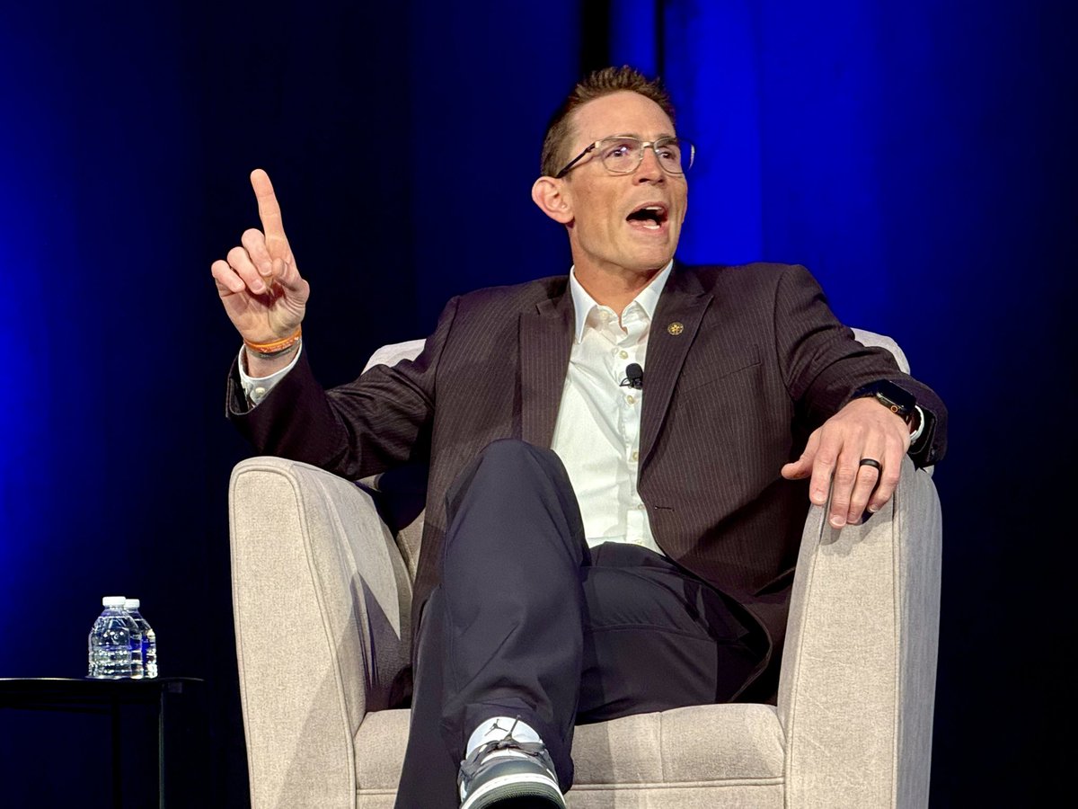 TheEngiNerdLife's tweet image. There is no shortage of incredible people in the construction industry!

As we put a wrap on #ENRFutureTech, I’m grateful for the conversations we’ve had this week. 

#Construction is cool!

#ENRTech @KahuaInc #enablinginnovation #contech