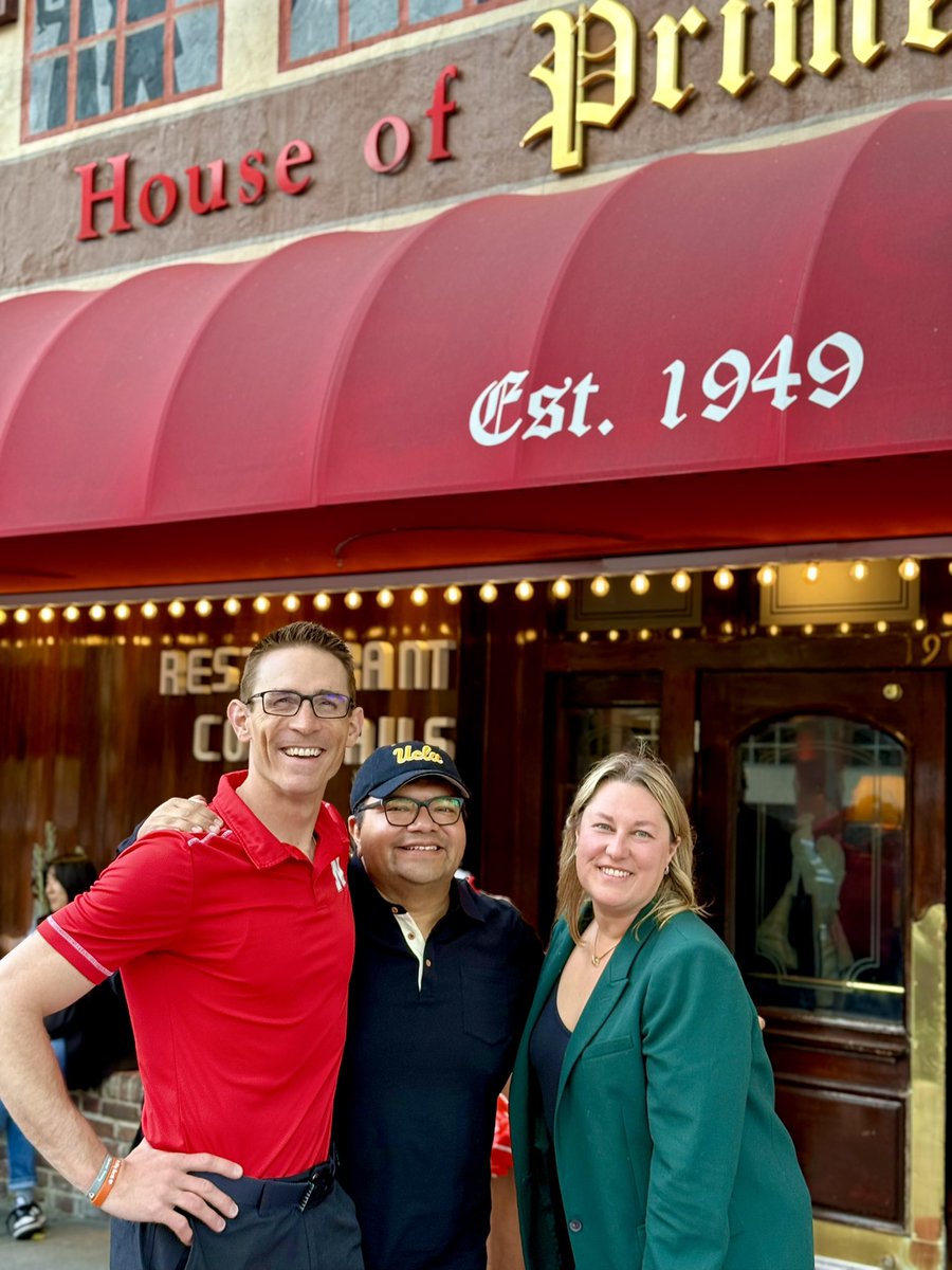 TheEngiNerdLife's tweet image. There is no shortage of incredible people in the construction industry!

As we put a wrap on #ENRFutureTech, I’m grateful for the conversations we’ve had this week. 

#Construction is cool!

#ENRTech @KahuaInc #enablinginnovation #contech