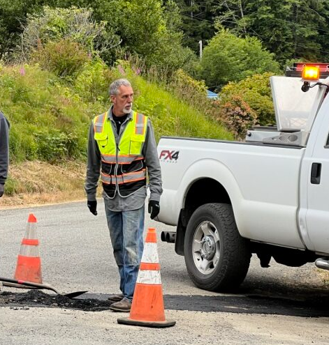 Congratulations to Mark Hess, <a href="/ClallamPUD/">Clallam County PUD</a> for receiving the Friend of Drinking Water Award from Department of Health!
Your hands on dedication to maintaining safe, clean drinking water has made a lasting impact in your community.