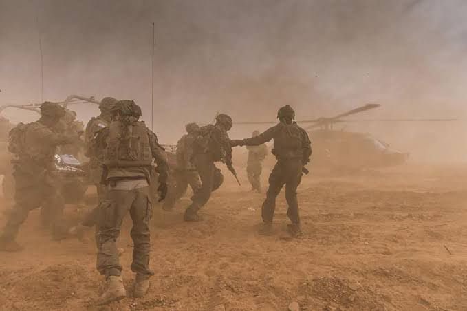 EretzInfo's tweet photo. 🇮🇱 #ISRAËL > GUERRE DE GAZA — Un combattant de la Brigade Golani a été grièvement blessé ce midi lors des combats dans la région de Rafah (Gaza-sud).

Le combattant est hospitalisé et sa famille a été prévenue. https://t.co/81uTvkZmqi https://t.co/SblRiVRB1Z