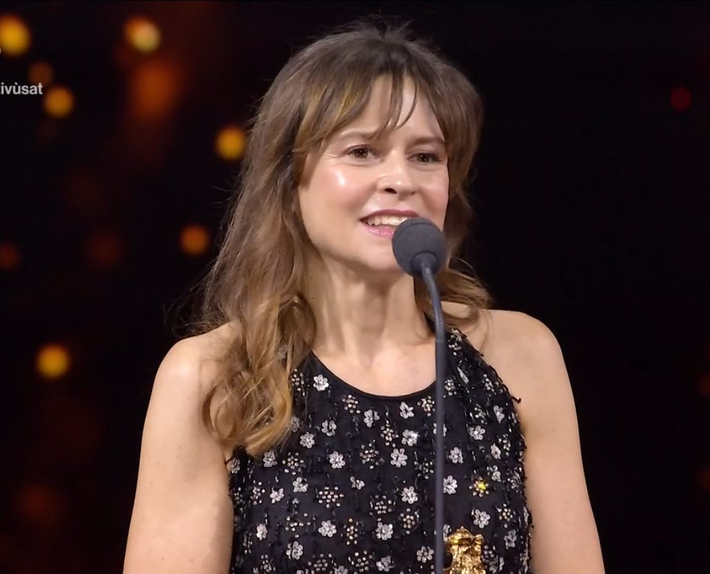 entrambi i premi alla regia ai #david70 sono andati a due donne. Qualcosa si muove, lentamente, ma si muove