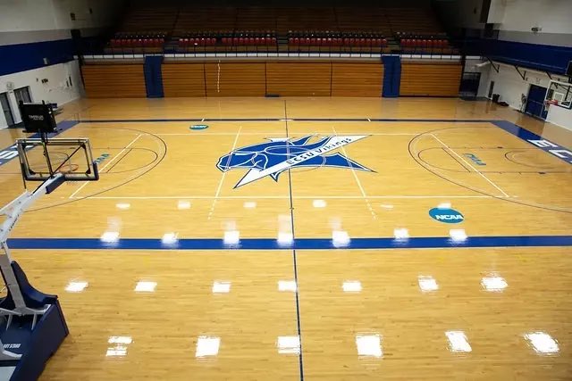 FiskCarter_'s tweet photo. Blessed to receive my first offer from HC John
Richardson III at Elizabeth City State University! #GoVikings https://t.co/HvDNxEeSmX