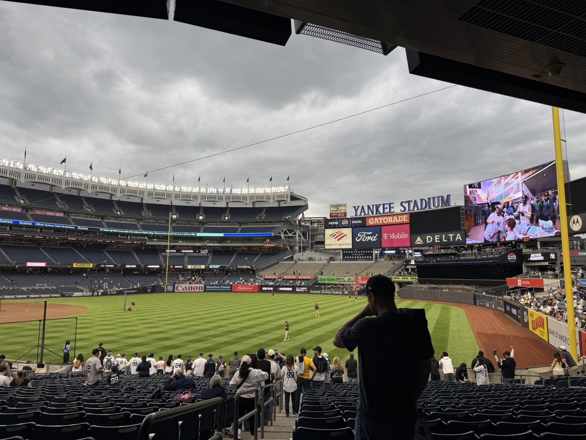 Let’s go Yanks! #RepBX