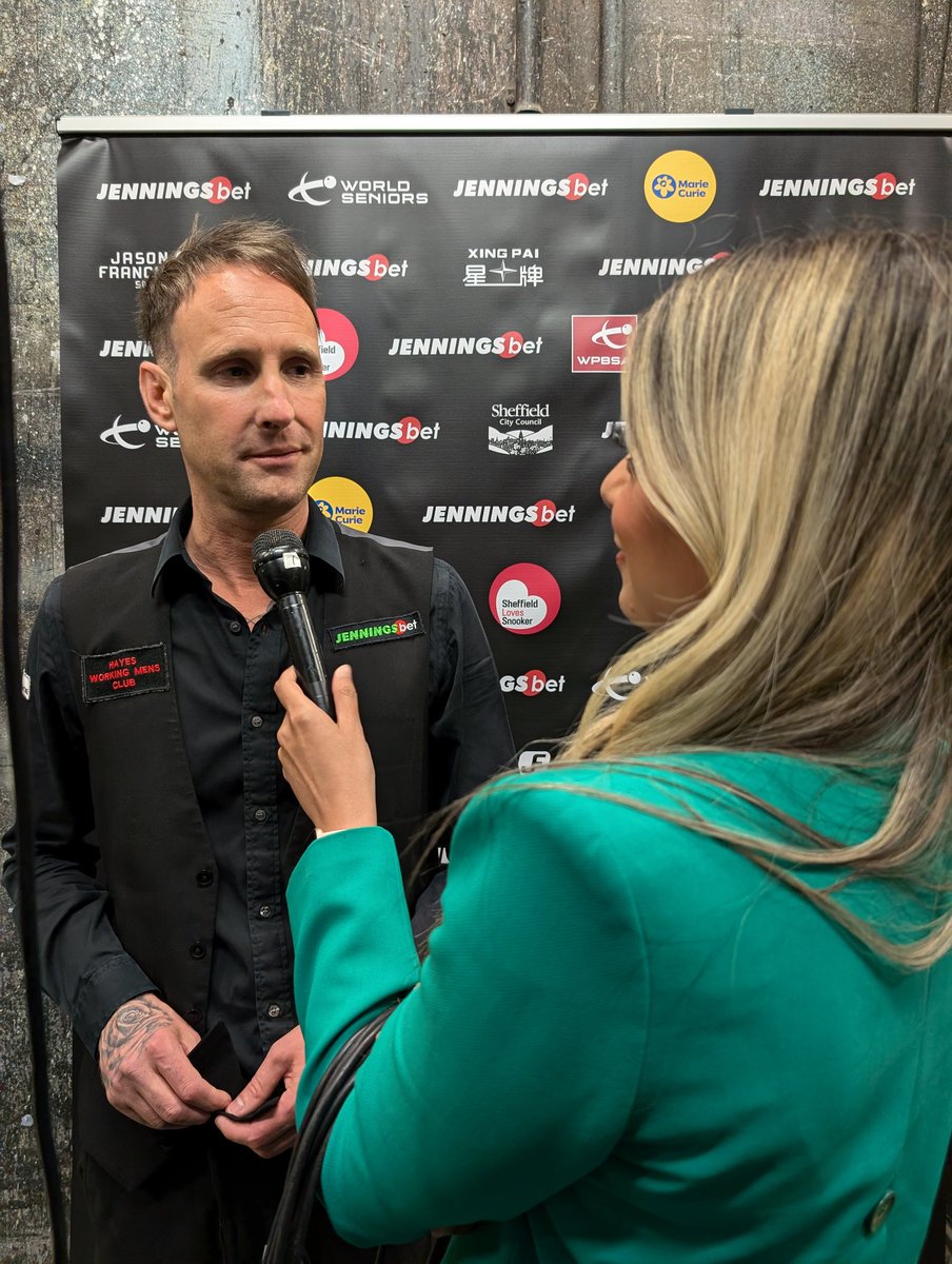 The opening day of the 2025 World Seniors Snooker Championship is complete!

Debutant Wayne Townsend defeated defending champion Igor Figueiredo in the biggest story of day one 👊

He is joined by Joe Perry, Dominic Dale and Aaron Canavan in the last eight.

#SeniorsSnooker