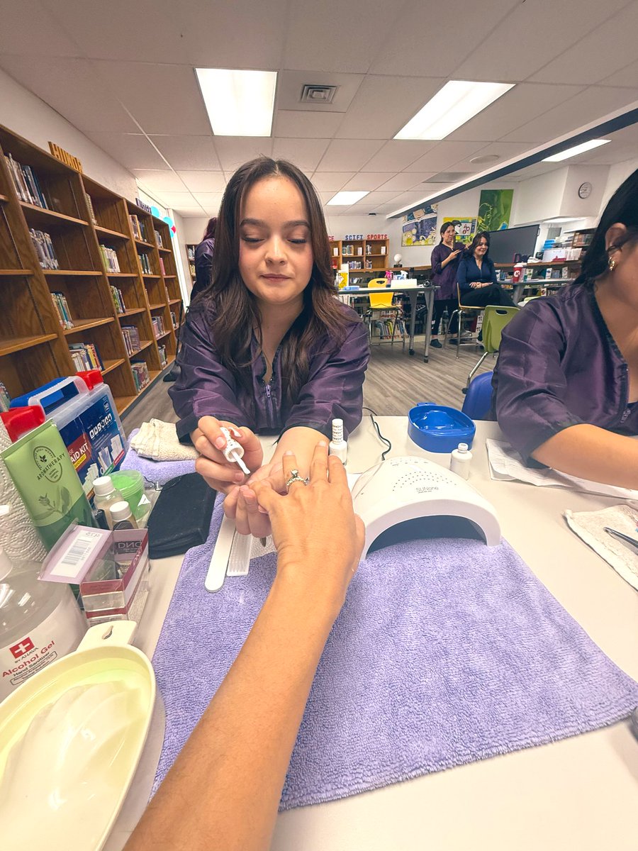 EKIS LIBRARY (@ekis_library) on Twitter photo HUGE thanks to <a href="/Riverside_YISD/">YISD Career Center PTECH Early College Academy</a> for pampering our teachers today! I LOVED my manicure π
! They did an amazing job!! <a href="/EastwoodKnolls/">Eastwood Knolls ππ</a> HUGE thanks to <a href="/Riverside_YISD/">YISD Career Center PTECH Early College Academy</a> for pampering our teachers today! I LOVED my manicure π
! They did an amazing job!! <a href="/EastwoodKnolls/">Eastwood Knolls ππ</a>