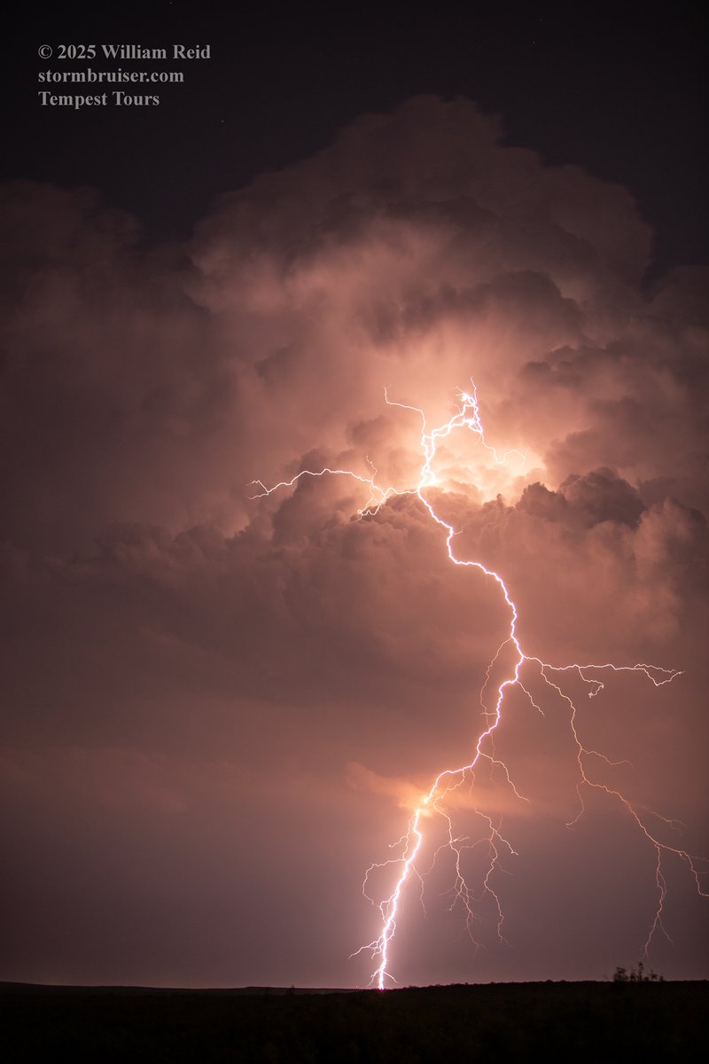 Lightning image from last evening (May 6, 2025) a little east of Laredo, TX.