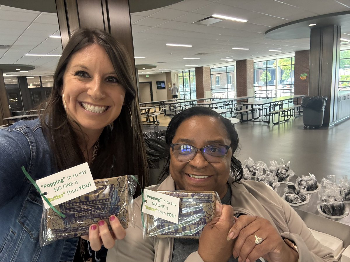 MBS_CNP's tweet photo. Popping ๐ฟ in @mtnbrookjh to say no one is BUTTER ๐ง than YOU! What a cute and thoughtful gift from Assistant Principal Brook Gibbons! ๐ Also taste tested some chocolate-filled Churros as a potential new item in the lunchroom! #TeamCNP https://t.co/8iRPZqVD0i