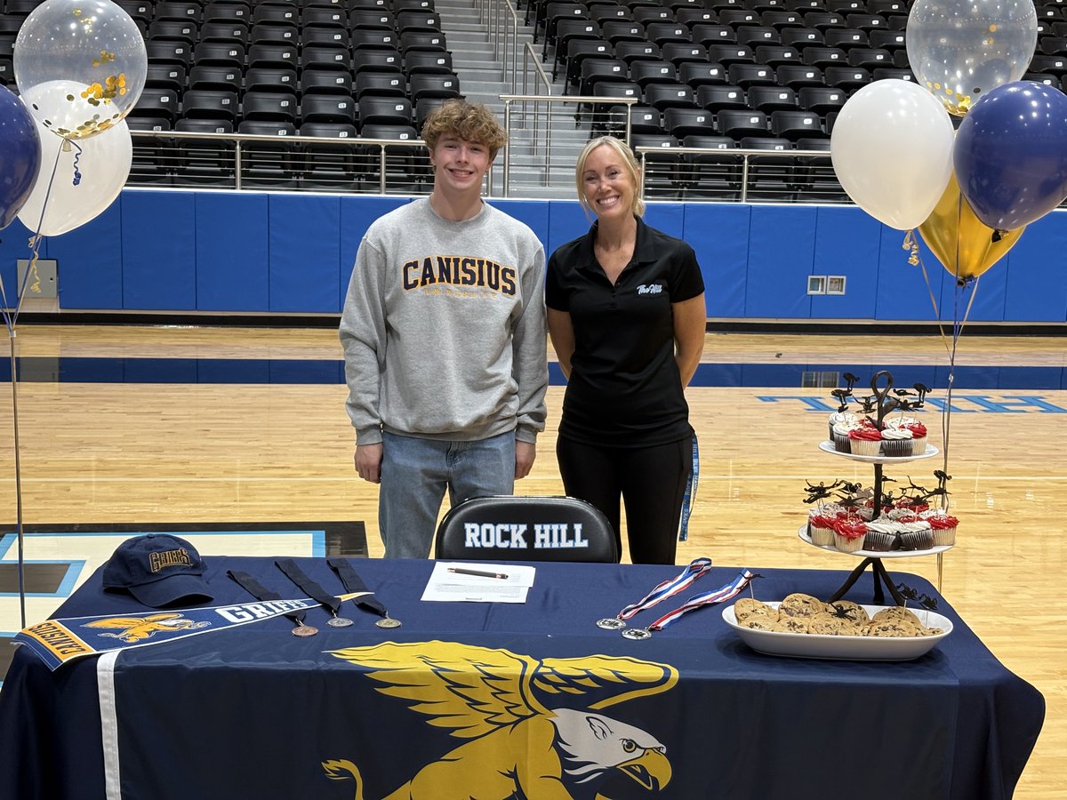 RH_SwimDive's tweet image. Signing day for Peyton Gilliland with Canisius University! So proud of this athlete and his pursuit of excellence. We are always cheering you on! @RH_SwimDive @PISD_Aquatics @PISD_Athletics @RockHillHS