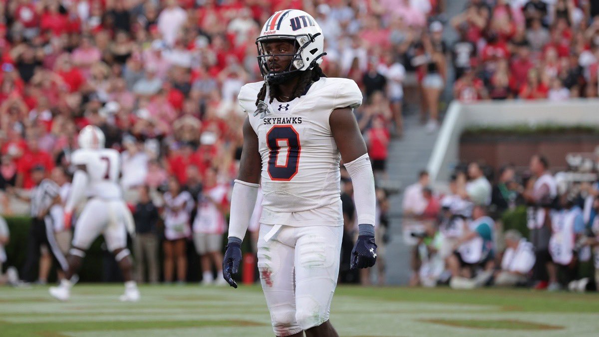 Knyon Simmons (@knyonsimmons) on Twitter photo Blessed to receive an offer from UT-Martin‼️ <a href="/FBCoach_P/">Jerry Partridge</a> <a href="/CoachRudyG/">Coach Rudy Griffin</a> <a href="/Coach_FredM/">Coach Fred</a> <a href="/CarterVikingsFB/">Adam Carter</a> <a href="/lhsvikingsfbrec/">Lowndes Football Recruiting</a> <a href="/247recruiting/">247Sports Recruiting</a> <a href="/Rivals/">Rivals</a> @On3Recruits <a href="/kennysimmons05/">Kenny Simmons</a> <a href="/Torchlight4Chan/">Tracy S. Maxwell</a> Blessed to receive an offer from UT-Martin‼️ <a href="/FBCoach_P/">Jerry Partridge</a> <a href="/CoachRudyG/">Coach Rudy Griffin</a> <a href="/Coach_FredM/">Coach Fred</a> <a href="/CarterVikingsFB/">Adam Carter</a> <a href="/lhsvikingsfbrec/">Lowndes Football Recruiting</a> <a href="/247recruiting/">247Sports Recruiting</a> <a href="/Rivals/">Rivals</a> @On3Recruits <a href="/kennysimmons05/">Kenny Simmons</a> <a href="/Torchlight4Chan/">Tracy S. Maxwell</a>