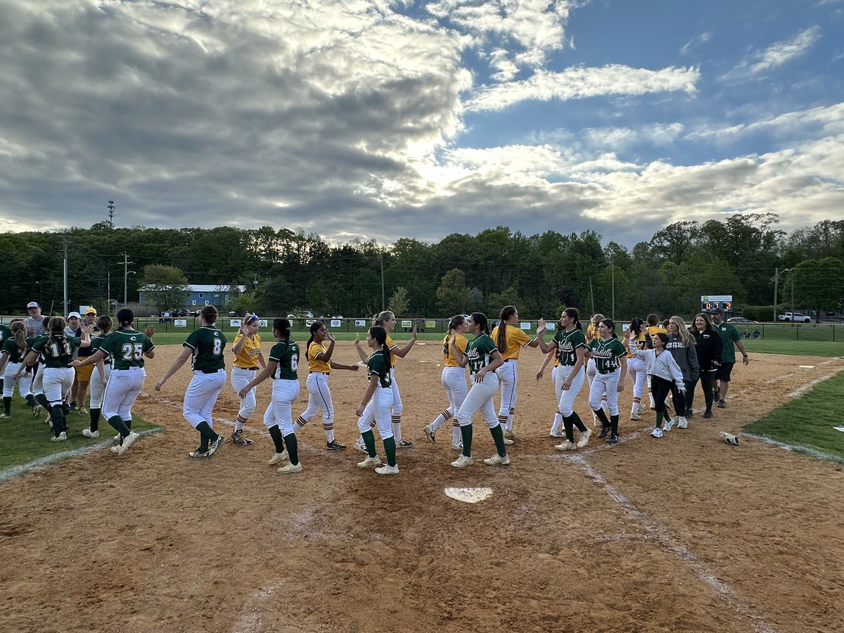 🚨 MCT Softball Semifinals Update 🚨

How about them <a href="/15softballMHS/">Montville Softball</a> Mustangs!?!? 

Montville 2
<a href="/jthsathletics/">JTHS Athletics</a> 0

Will play the winner of Morris Knolls/Morris Catholic on Saturday 5/10 at 7:30pm

#MustangPride #GiddyUp #MCTFinalsBound