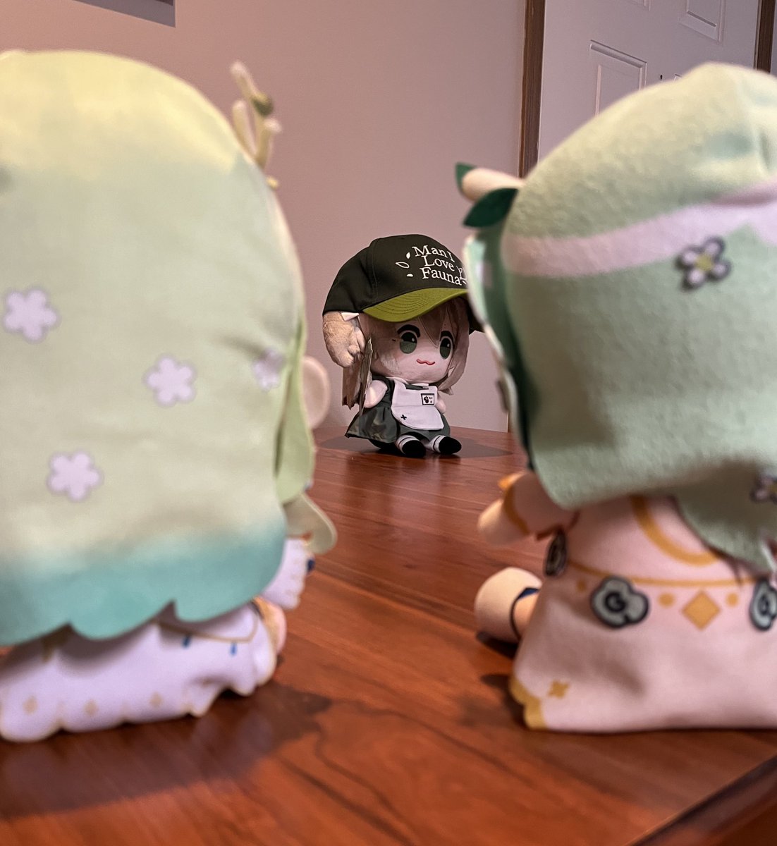 RrmanAlt's tweet photo. Oh no, they found her https://t.co/GxqSWhuVOp