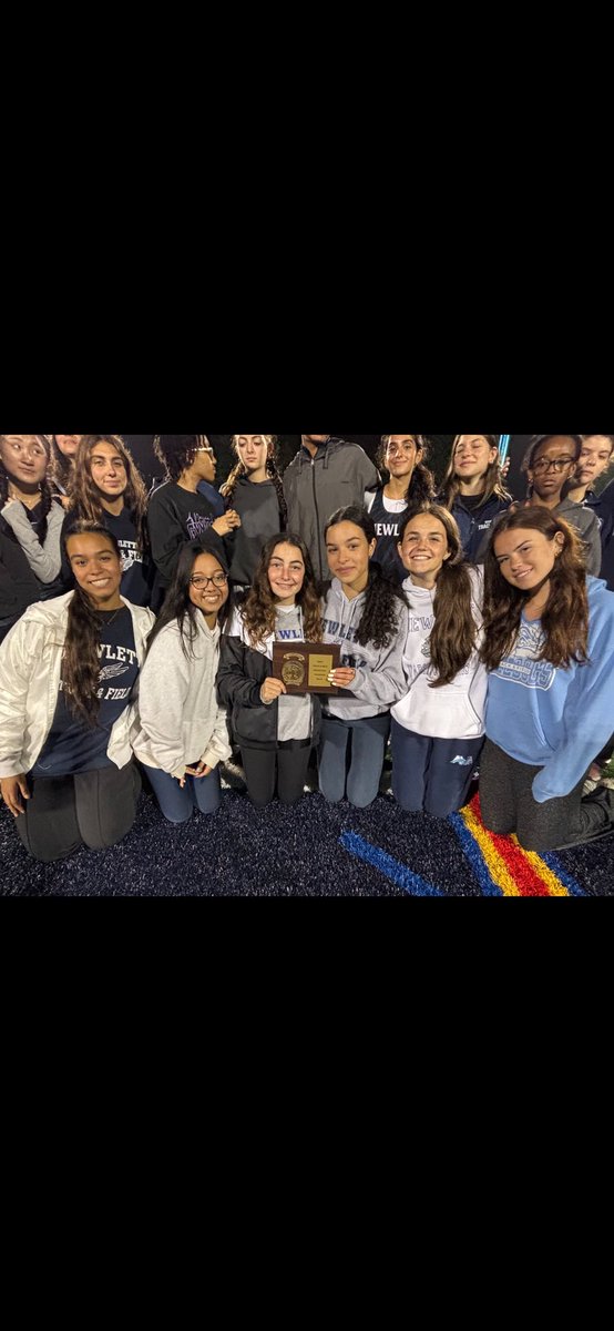 HWPSBulldogs's tweet photo. Division Champions! Congratulations to our girls varsity track and field team on a great performance last night. #GoBulldogs https://t.co/QnZXIz70oh