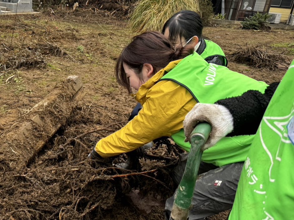 youth_fund0101's tweet image. ▼▼現地から4⃣1️⃣▼▼
3/28(金)
5陣1日目は町野町のお宅にて、流木の集積を行いました。

#ユース災害ボランティア基金
#風に立つライオン基金
#BOSAIEdulab
#令和6年能登半島地震・豪雨
#大学生
#災害ボランティア
#ボラサポ
#サントリー
#モンベル
#丸石製薬