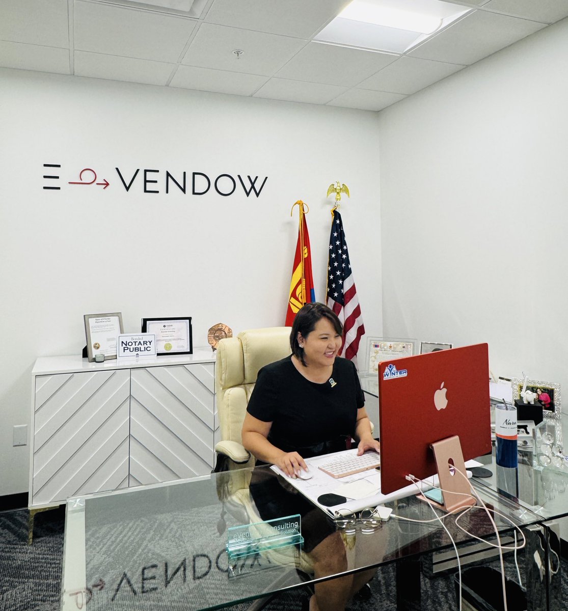 АН-ын виз, Цагаачлалтай холбоотой үйлчилгээ үзүүлдэг, эсвэл үүнд зорьж буй байгууллага хувь хүмүүс энд байгаа юу 🙌🏼? Энэ зун та бүхэнд тусгай хөтөлбөр бэлдээд очих гэж байна✅. #1 Алхам бол суурь, зөв мэдээ мэдээллийг бусдад түгээх. 👎Шууд “визний үйлчилгээ үзүүлнэ. Виз гаргаж