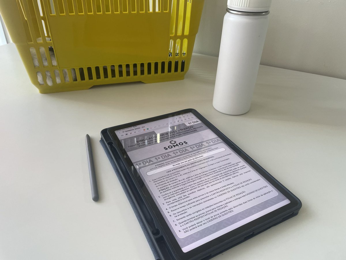 STUDYWBEAZ's tweet photo. study vlog de hoje <3 https://t.co/mPVjoJcATG