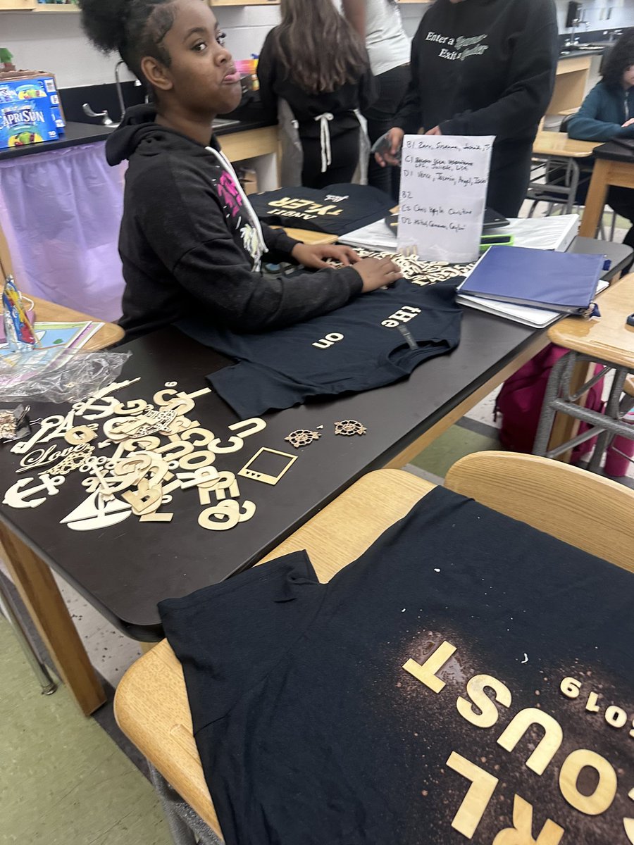 Candice Bidner (@candice0176) on Twitter photo #GirlScouts at school today. We were working on our tshirts-2 more meetings to go b4 the end of the year. Looking forward to our Day At Camp to! 🏕️ I was even more excited to have Tessa, Devin & Gayle come to our meeting. <a href="/GirlScoutsJS/">Girl Scouts of the Jersey Shore</a> has the absolute best women working there!! #GirlScouts at school today. We were working on our tshirts-2 more meetings to go b4 the end of the year. Looking forward to our Day At Camp to! 🏕️ I was even more excited to have Tessa, Devin & Gayle come to our meeting. <a href="/GirlScoutsJS/">Girl Scouts of the Jersey Shore</a> has the absolute best women working there!!