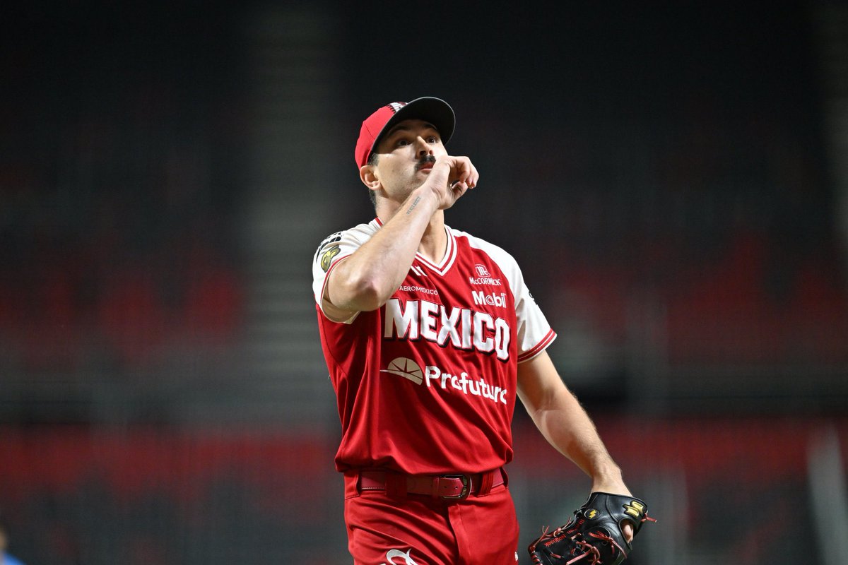Beisbolpuro (@beisbolpuro) on Twitter photo NOGOSEK FIRMÓ CON KANSAS CITY
El relevista Stephen Nogosek concluyó su estancia con los <a href="/DiablosRojosMX/">DiablosRojosMX</a> tras firmar contrato de ligas menores con los <a href="/Royals/">Kansas City Royals</a>.
Dura baja para los pingos.
#LaCasaDelRey NOGOSEK FIRMÓ CON KANSAS CITY
El relevista Stephen Nogosek concluyó su estancia con los <a href="/DiablosRojosMX/">DiablosRojosMX</a> tras firmar contrato de ligas menores con los <a href="/Royals/">Kansas City Royals</a>.
Dura baja para los pingos.
#LaCasaDelRey