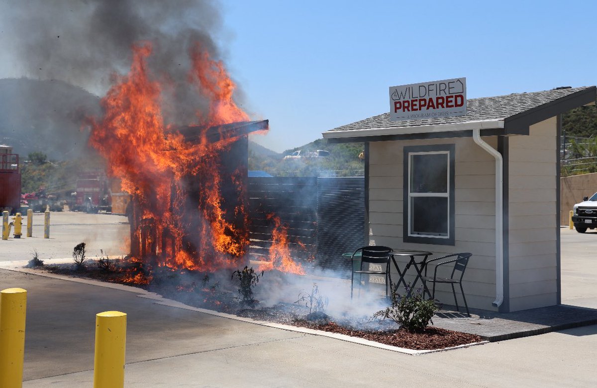 CALFIRE_CHIEF's tweet image. Today’s #WildfirePreparednessWeek event, hosted by @CALFIRESANDIEGO, showcased a demo burn by the @IBHS_org, highlighted a local fuel break project, and illustrated how Firewise USA® Communities and Fire Safe Councils are vital in reducing wildfire risk. Together, we can build…