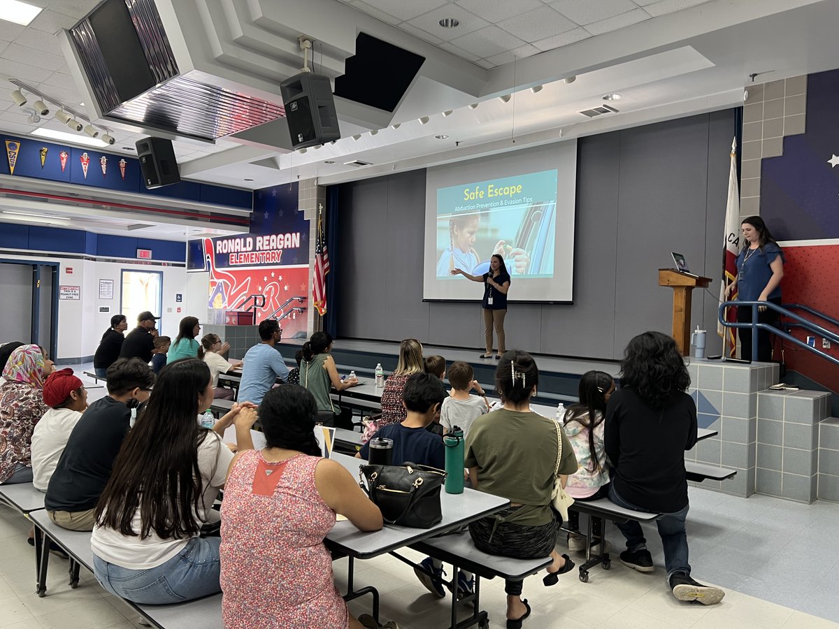 PBVUSD's tweet image. Thank you for attending our Family Engagement Night featuring the @bakersfieldpd's presentation of Safe Escape, a nationally recognized child abduction prevention program. Students learned vital safety skills in a supportive space, building awareness and confidence!