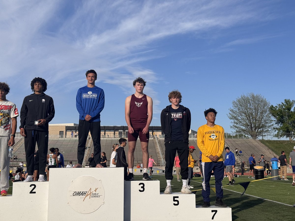 Jaxson with the 🥉 in the 200m!
