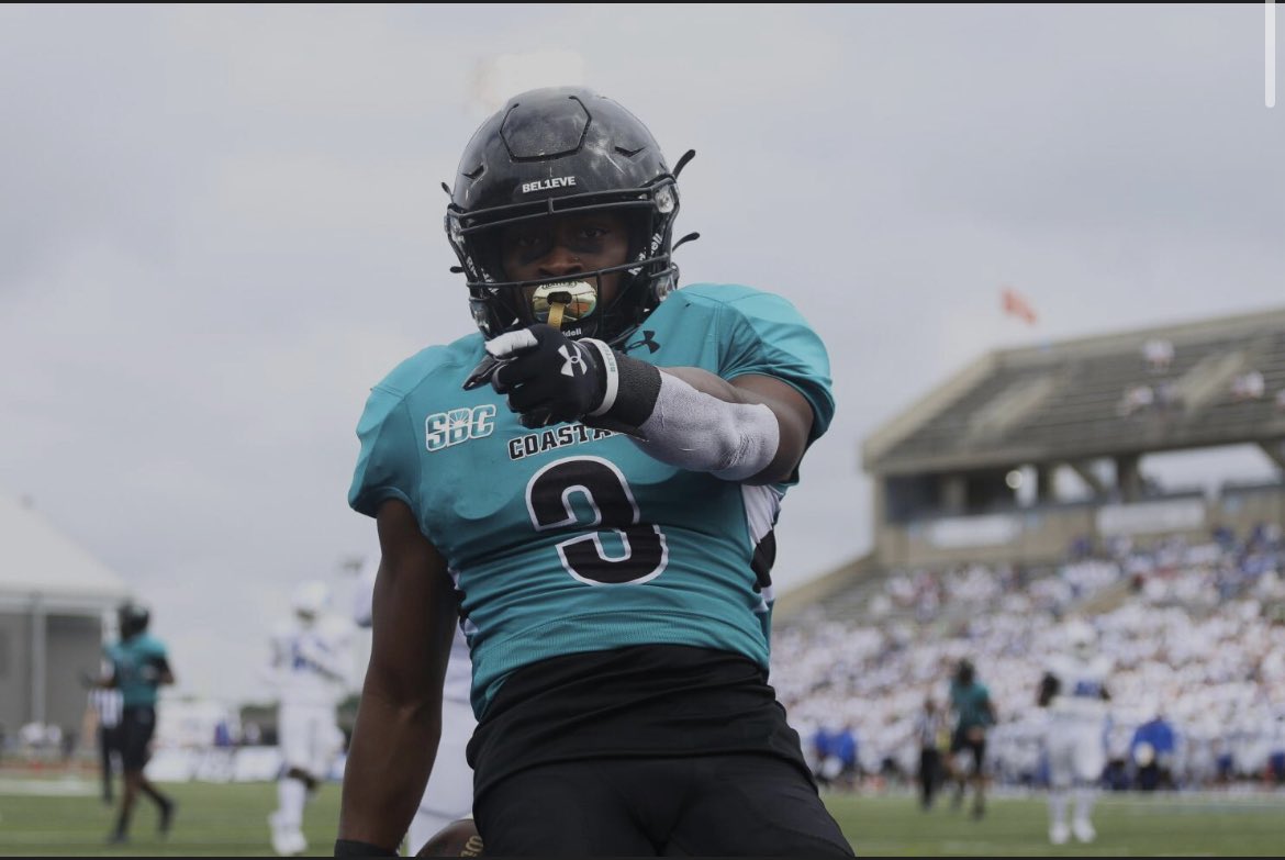 Izayah Turbo Vickers (@izayahhitstick) on Twitter photo I’m so thankful to have received an offer from the Coastal Carolina University!! <a href="/Coach_Brookins/">Keelon Brookins</a> <a href="/AFBALL365/">American Football 365</a> <a href="/CoachCarter_CCU/">Cortez Carter</a> <a href="/FloridaHighFB/">FloridaHigh Football</a> <a href="/MrTNT21/">CoachTNorton</a> <a href="/Dwight_XOS/">Dwight Thomas - Catapult Sports</a> <a href="/FBUAllAmerican/">#FBUAllAmerican</a> <a href="/AWilliamsUSA/">Anthony Williams</a> <a href="/CoachKornDawg/">Mikhal Kornegay</a> <a href="/TallyZoom/">Tallahassee ZOOM Track Club</a> <a href="/MBegreat/">Makari “Seatbelt” Vickers</a> <a href="/PattyVickers305/">Patricia Vickers</a> <a href="/RonVickers8/">Ron Vickers</a> <a href="/dreadhead_vick8/">Keith Vickers</a> I’m so thankful to have received an offer from the Coastal Carolina University!! <a href="/Coach_Brookins/">Keelon Brookins</a> <a href="/AFBALL365/">American Football 365</a> <a href="/CoachCarter_CCU/">Cortez Carter</a> <a href="/FloridaHighFB/">FloridaHigh Football</a> <a href="/MrTNT21/">CoachTNorton</a> <a href="/Dwight_XOS/">Dwight Thomas - Catapult Sports</a> <a href="/FBUAllAmerican/">#FBUAllAmerican</a> <a href="/AWilliamsUSA/">Anthony Williams</a> <a href="/CoachKornDawg/">Mikhal Kornegay</a> <a href="/TallyZoom/">Tallahassee ZOOM Track Club</a> <a href="/MBegreat/">Makari “Seatbelt” Vickers</a> <a href="/PattyVickers305/">Patricia Vickers</a> <a href="/RonVickers8/">Ron Vickers</a> <a href="/dreadhead_vick8/">Keith Vickers</a>