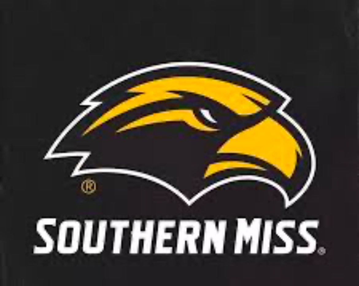 After a Great conversation with <a href="/Dbowman85/">Dominique Bowman</a> I am blessed to receive My first D1 offer <a href="/gmorrow81/">Gerald</a> Extremely Grateful 🙏