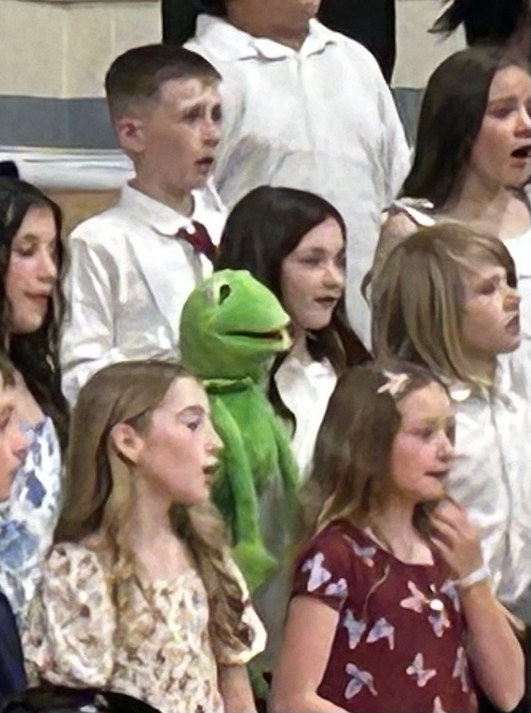 Amazing, outstanding, phenomenal performance tonight by our Moore Chorus! These kids never cease to amaze...and always outdo expectations. Special thanks to our GOAT Music teacher/Choral director - Mrs. Hageman!! #MooreROARS #ManyROARS_OnePRIDE