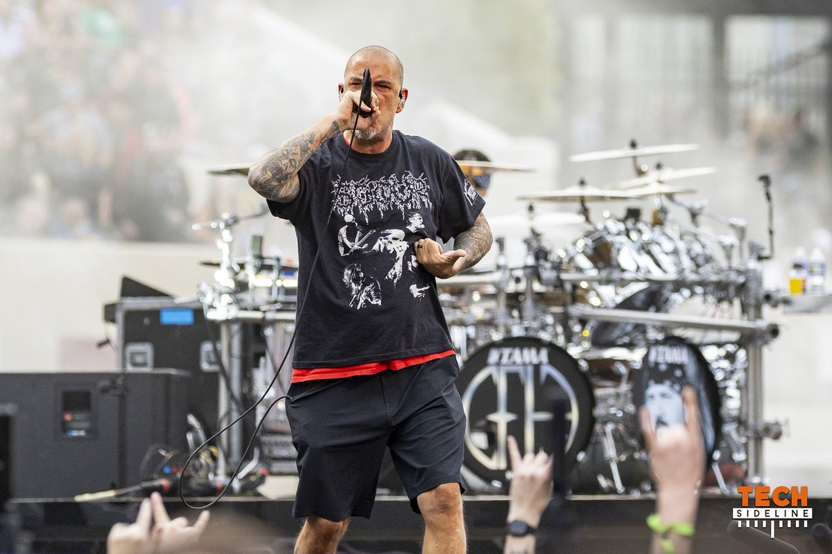 Ivan Morozov (@ivanmorozov) on Twitter photo 2025.05.07. Pantera performing prior to Metallica's set at the #Metallica M72 Tour on the campus of <a href="/virginia_tech/">Virginia Tech</a> in Blacksburg, VA. <a href="/TechSideline/">Tech Sideline</a> 2025.05.07. Pantera performing prior to Metallica's set at the #Metallica M72 Tour on the campus of <a href="/virginia_tech/">Virginia Tech</a> in Blacksburg, VA. <a href="/TechSideline/">Tech Sideline</a>