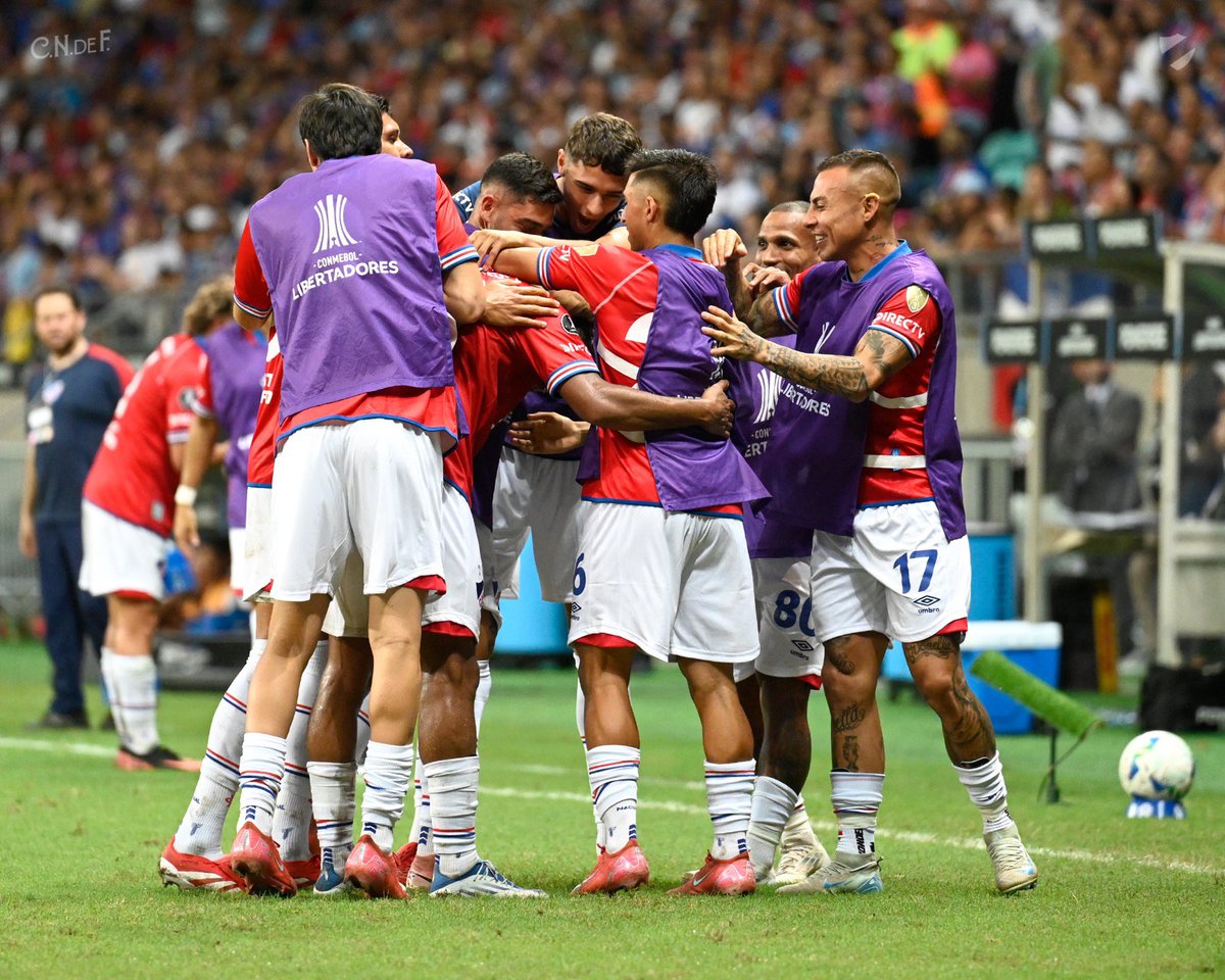 Nacional (@nacional) on Twitter photo ¡𝗚𝗔𝗔𝗔𝗔𝗔𝗔𝗡𝗢́ 𝗡𝗔𝗖𝗜𝗢𝗡𝗔𝗟! 🔵⚪️🔴
Bahía 🇧🇷 1️⃣ - 3️⃣ #Nacional
⚽️ Lucas Morales
⚽️ Nicolás López
⚽️ Julián Millán
#JuegaNacional | <a href="/Libertadores/">CONMEBOL Libertadores</a> ¡𝗚𝗔𝗔𝗔𝗔𝗔𝗔𝗡𝗢́ 𝗡𝗔𝗖𝗜𝗢𝗡𝗔𝗟! 🔵⚪️🔴
Bahía 🇧🇷 1️⃣ - 3️⃣ #Nacional
⚽️ Lucas Morales
⚽️ Nicolás López
⚽️ Julián Millán
#JuegaNacional | <a href="/Libertadores/">CONMEBOL Libertadores</a>