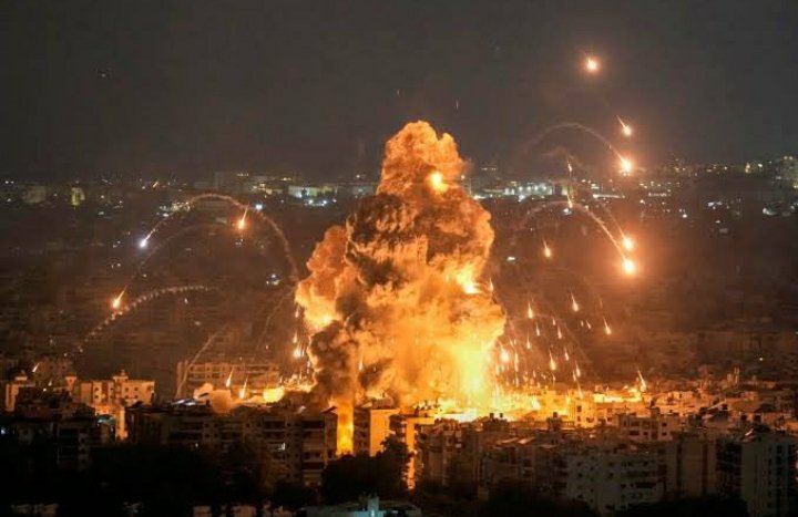 nalinihyd's tweet photo. At least two Pakistani JF-17 &amp; one J-10C(E) shot down in Amritsar by S-400.
#OperarionSindoor 
 #Sialkotattack 
#OperarionSindoor 
 #Sialkot https://t.co/MvrC1C55xu