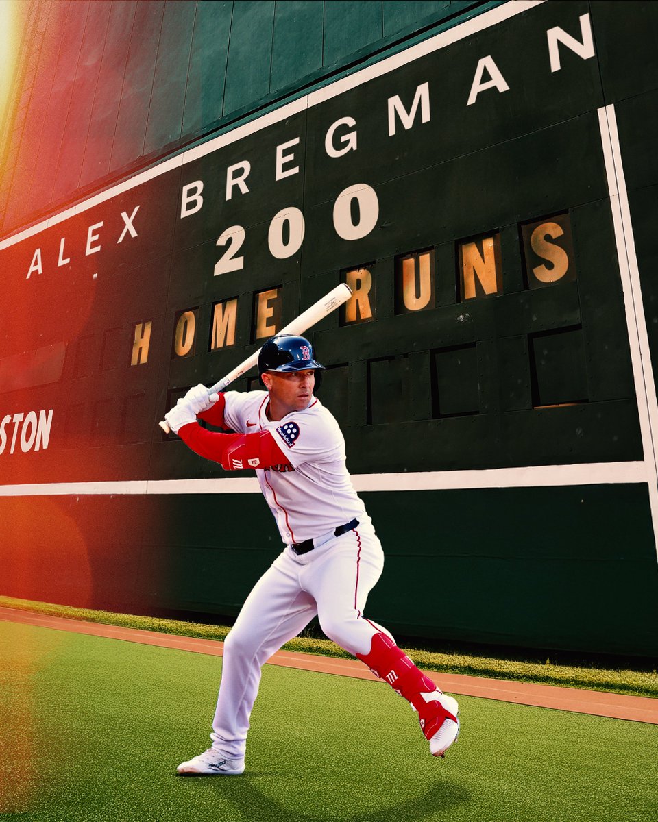 For home run No. 200, we can play the song real quick 🎵