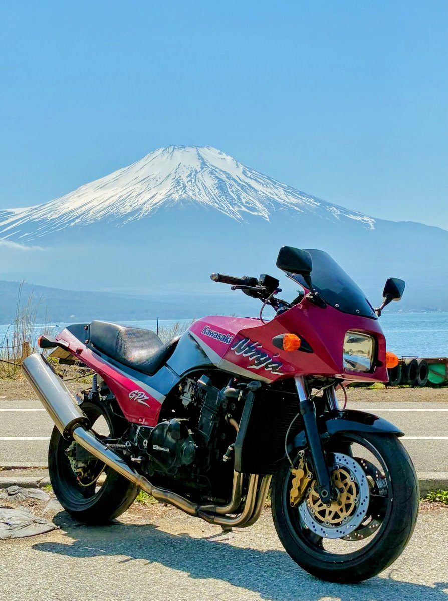 おはようございます😃
本日は木曜日、晴れてきました☀️

昨日はなんとなく月曜気分だったので
今日は木曜日ということに少し喜びを感じます🤗
今日明日頑張れば週末、晴れると良いですね☀️

本日もよろしくお願いします🙇
今日も一日楽しくご安全に