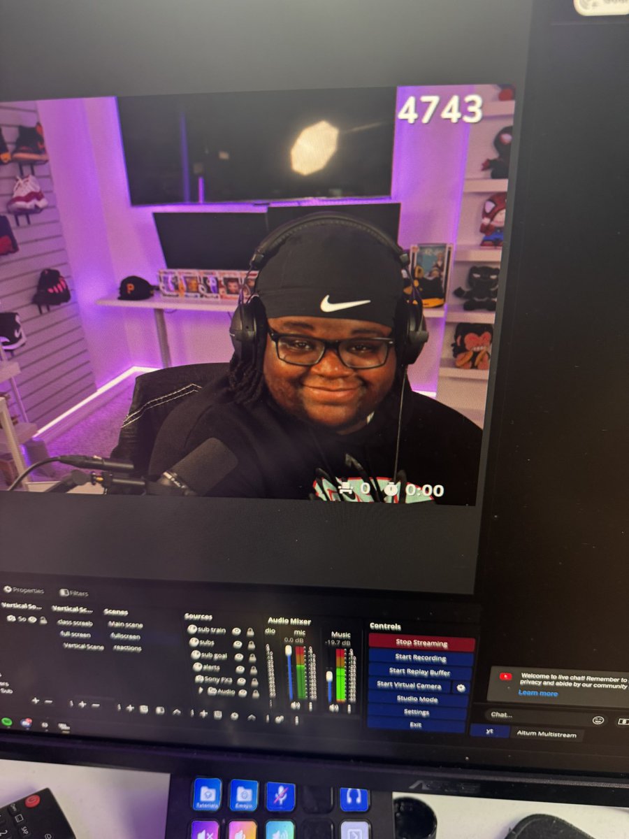 Birthday at 12!!!

twitch.tv/bigcartiier