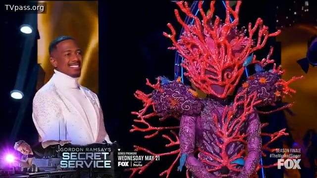 ColinSearchlig1's tweet image. The Coral is MEG DONNELLY one more time!!! #TheMaskedSinger #CoralMask