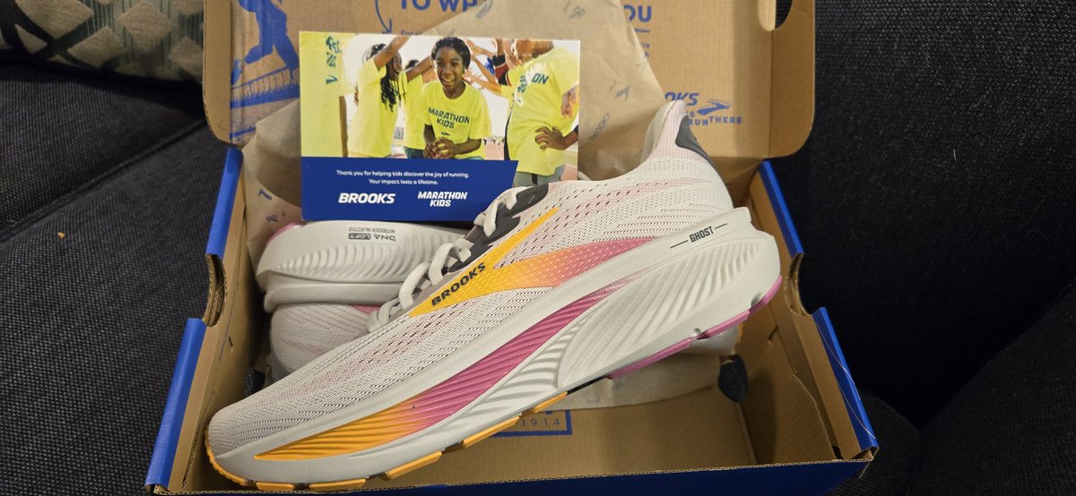 Mary Driemeyer (@driemeyerpe) on Twitter photo Thank you <a href="/MarathonKids/">Marathon Kids</a> and <a href="/brooksrunning/">Brooks Running 💙</a> for the Ghost 17 shoes!!!! I was so excited when they arrived at my school! <a href="/SappFlyers/">Sappington Elementary School</a> Thank you <a href="/MarathonKids/">Marathon Kids</a> and <a href="/brooksrunning/">Brooks Running 💙</a> for the Ghost 17 shoes!!!! I was so excited when they arrived at my school! <a href="/SappFlyers/">Sappington Elementary School</a>