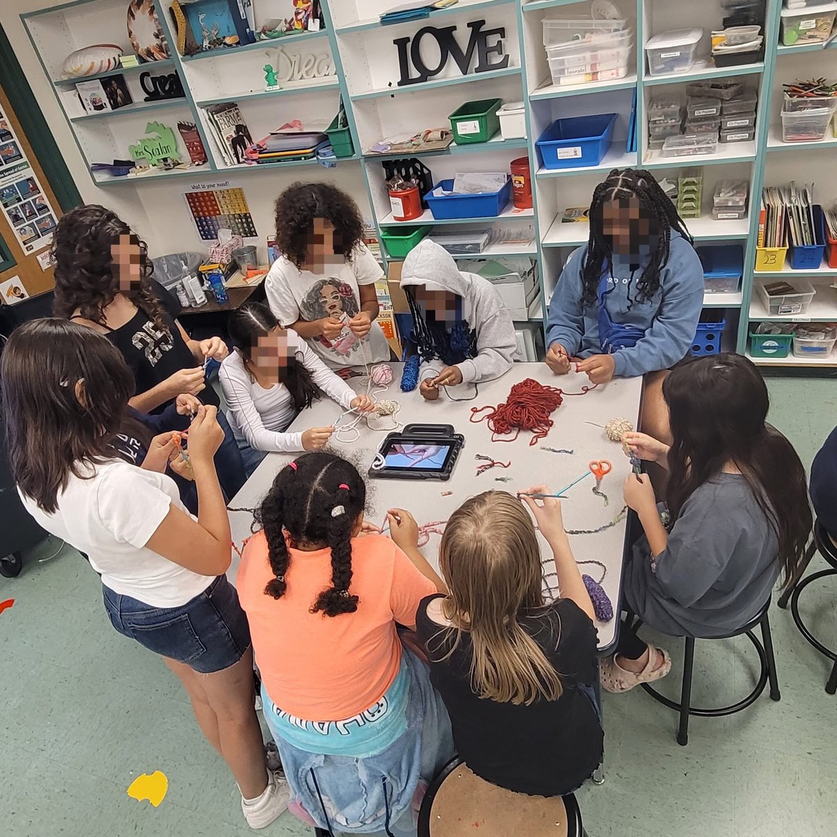 The joy of fiber arts. 5th graders gathered together to learn to crochet. <a href="/RoundRockISD/">Round Rock ISD</a> <a href="/rrisdfinearts/">Round Rock ISD Fine Arts</a> <a href="/HafedhAzaiez/">Dr. Hafedh Azaiez</a>