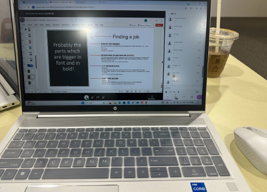 早八是当代年轻人的修行，每天用黑眼圈和困意，兑换一张生存入场券 #LibertyCatNFT
