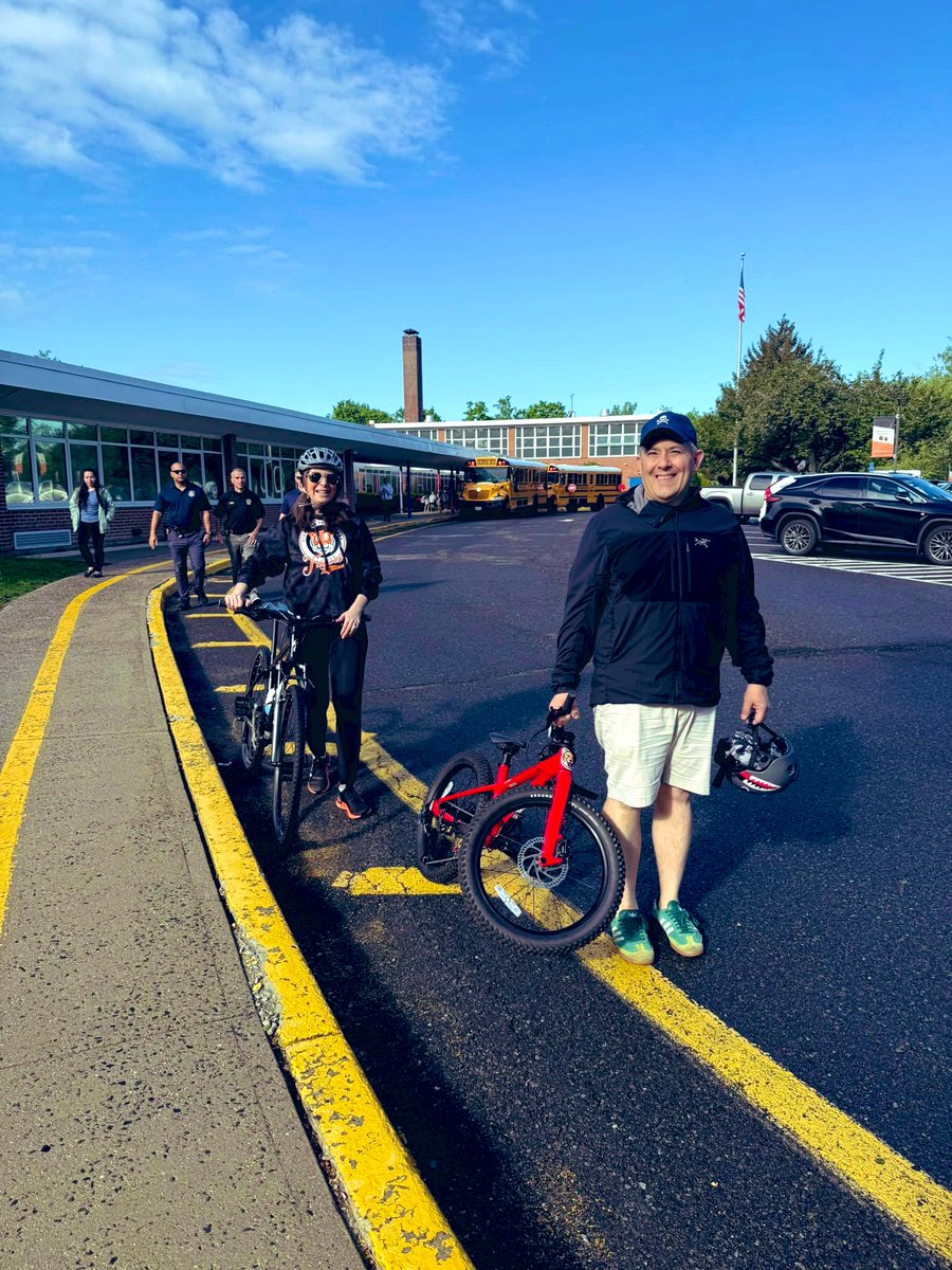 Ridgeway Elementary (@ridgeway_wp) on Twitter photo Bike and Walk to School Day! Ridgeway students and parents were out in full force!
<a href="/DrJosephRicca/">WPCSDSuper</a>
<a href="/wplainsschools/">White Plains Schools</a>
<a href="/RidgewayWP_PTA/">Ridgeway PTA</a> Bike and Walk to School Day! Ridgeway students and parents were out in full force!
<a href="/DrJosephRicca/">WPCSDSuper</a>
<a href="/wplainsschools/">White Plains Schools</a>
<a href="/RidgewayWP_PTA/">Ridgeway PTA</a>